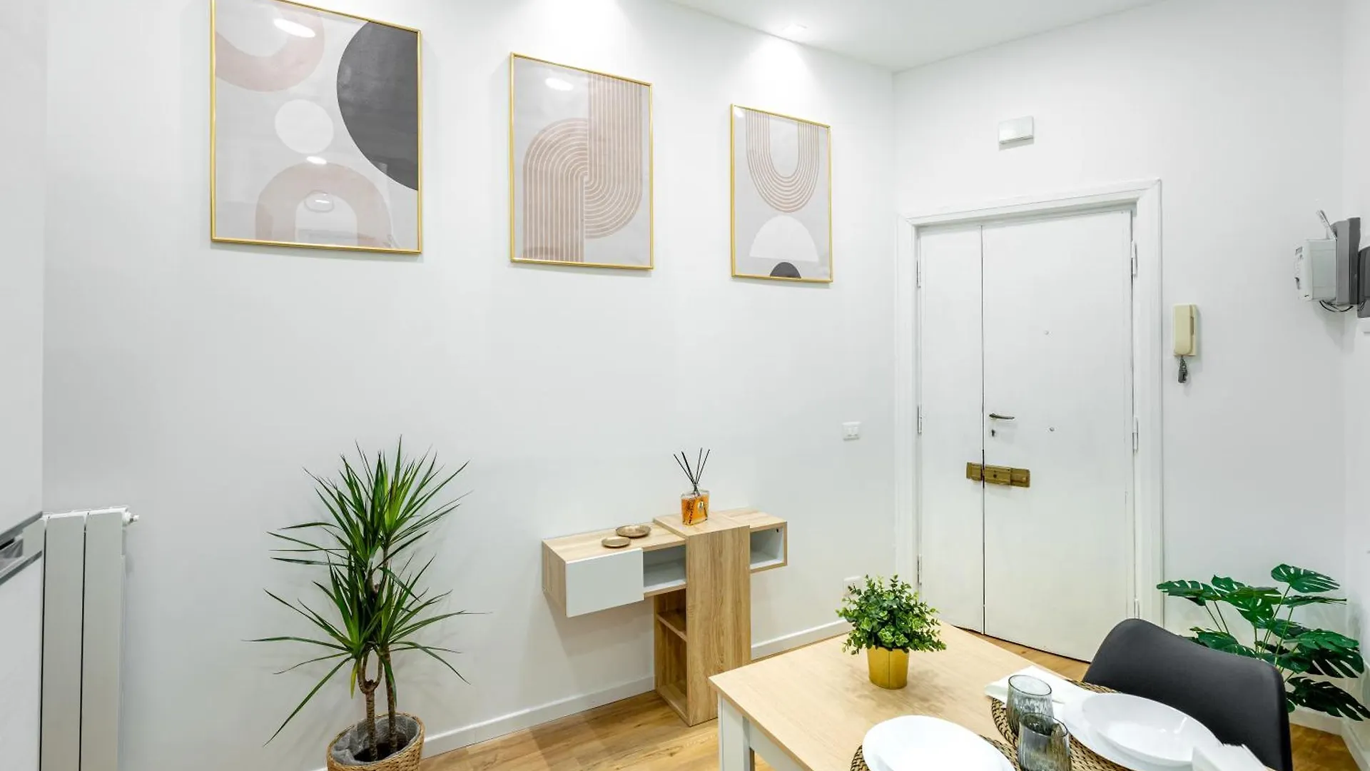 Lägenhet Centocinque Aparthouse - Luxe Rom