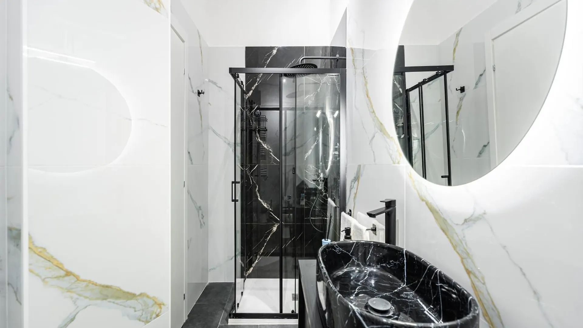 Centocinque Aparthouse - Luxe Rom